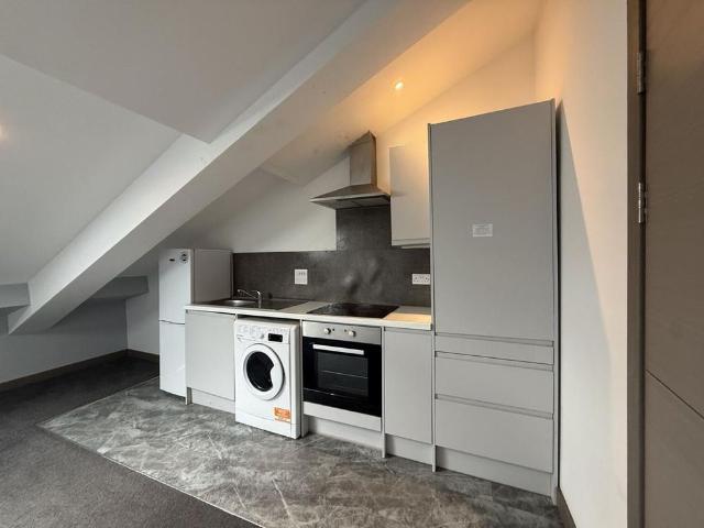 2 bedroom apartment to rent