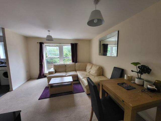 2 bedroom apartment to rent
