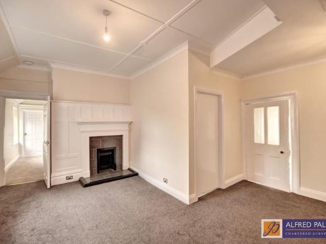 2 bedroom apartment to rent