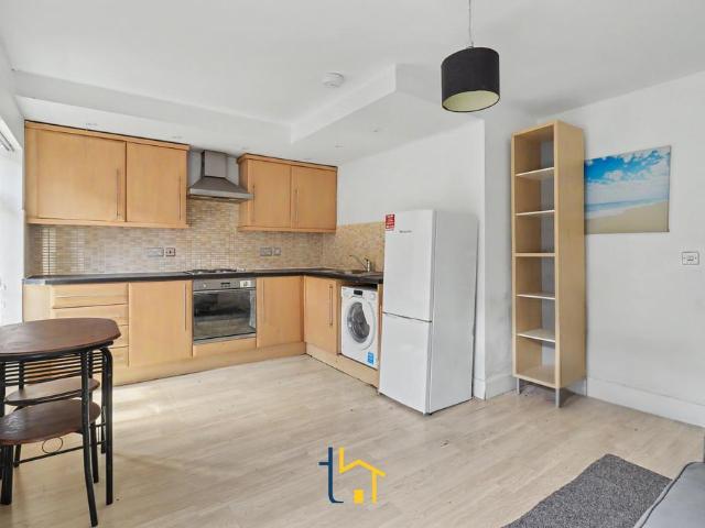 2 bedroom apartment to rent