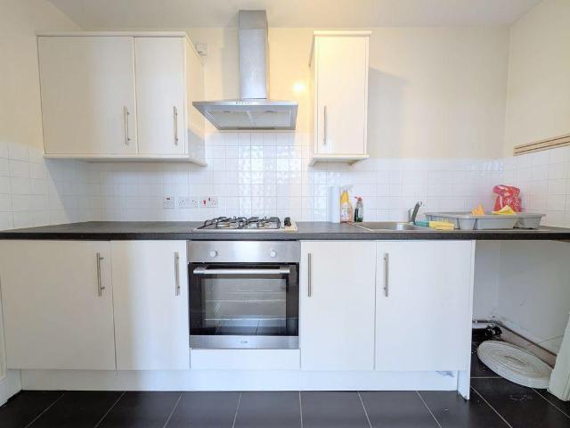 2 bedroom apartment to rent