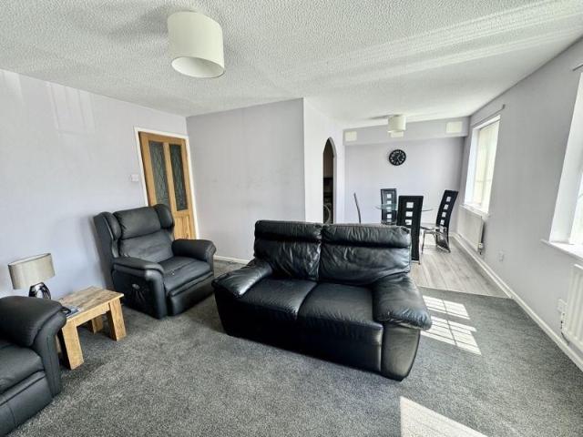 2 bedroom apartment to rent