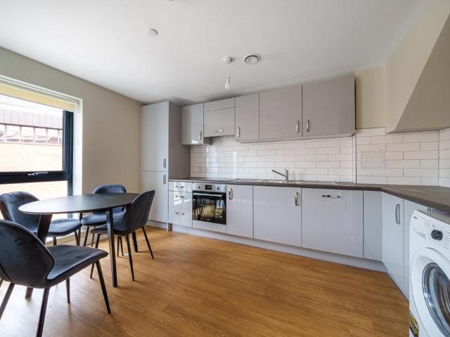 2 bedroom duplex to rent