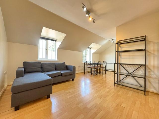 2 bedroom apartment to rent