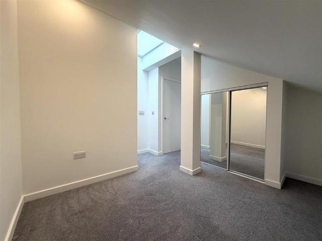 2 bedroom apartment to rent