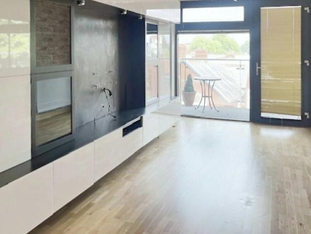 2 bedroom apartment to rent