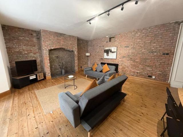 2 bedroom apartment to rent