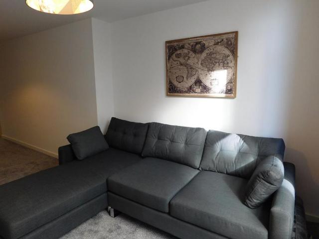 2 bedroom apartment to rent