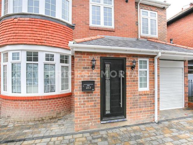2 bedroom apartment to rent