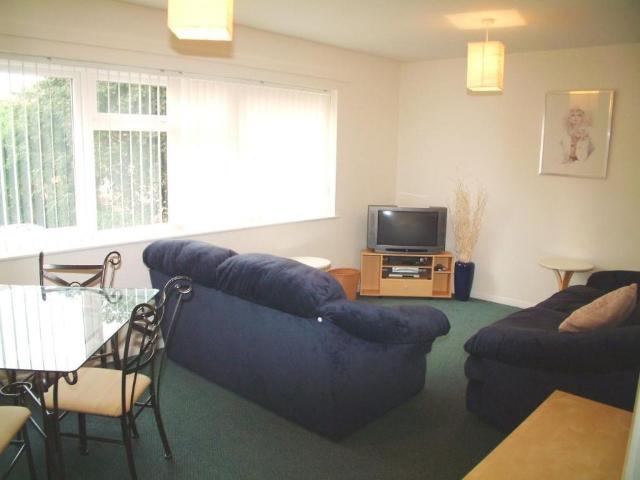 2 bedroom apartment to rent