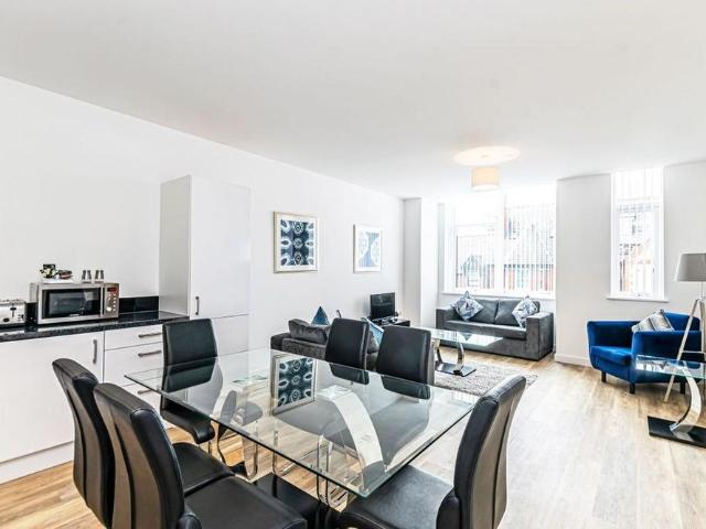 2 bedroom apartment to rent