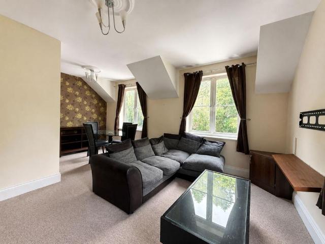 2 bedroom apartment to rent