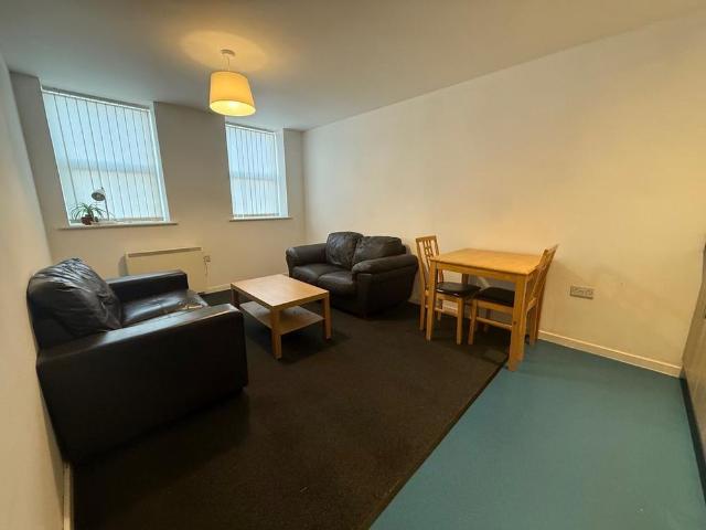 2 bedroom apartment to rent