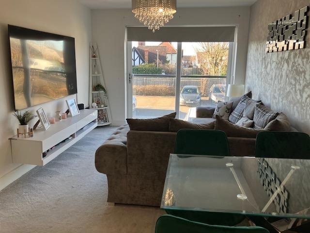 2 bedroom apartment to rent
