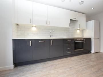 Sheffield, South Yorkshire, Midlands - Equipped kitchen