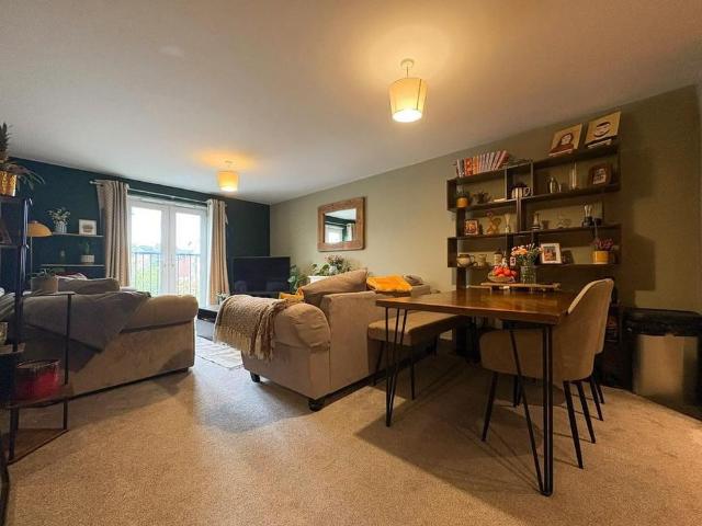 2 bedroom apartment to rent