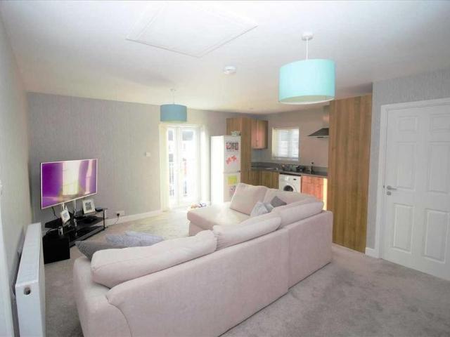 2 bedroom apartment to rent