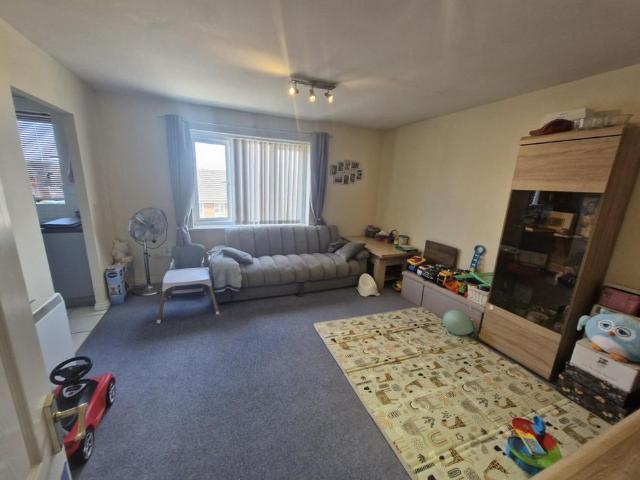 2 bedroom apartment to rent