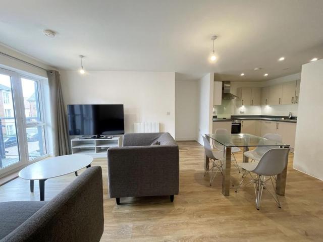 2 bedroom apartment to rent