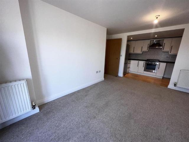 2 bedroom apartment to rent
