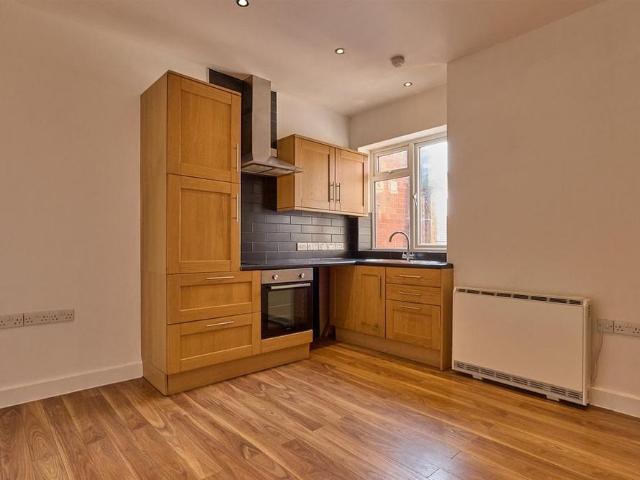 2 bedroom apartment to rent