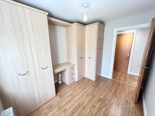 2 bedroom apartment to rent