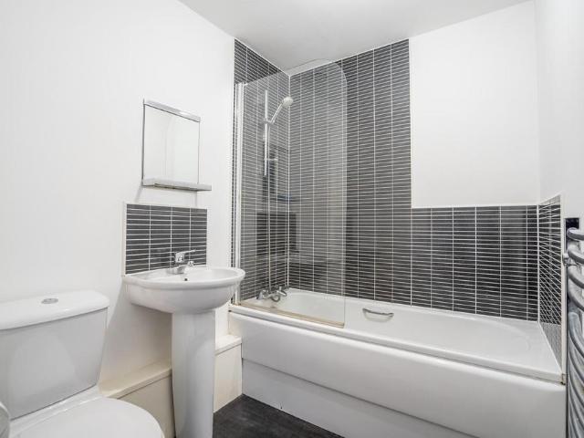 2 bedroom apartment to rent