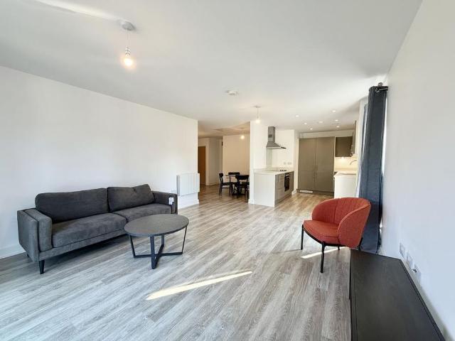 2 bedroom apartment to rent