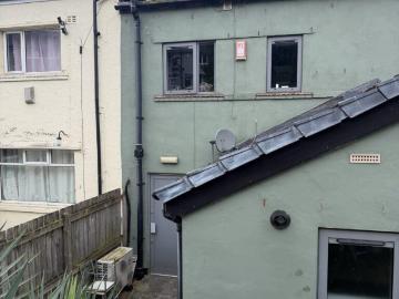 2 bedroom apartment to rent