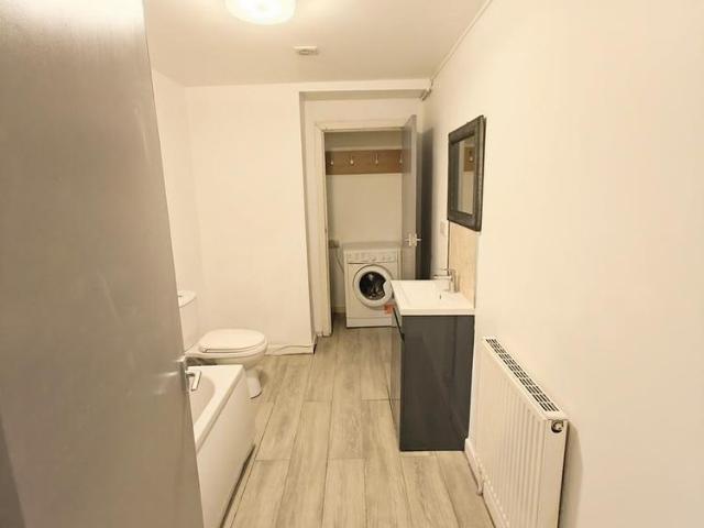 2 bedroom apartment to rent