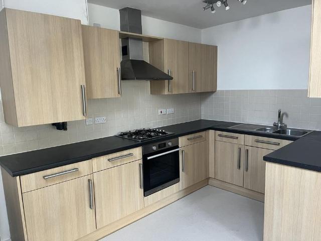 2 bedroom apartment to rent