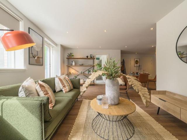 2 bedroom apartment to rent