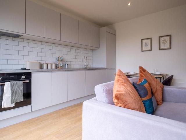 2 bedroom apartment to rent