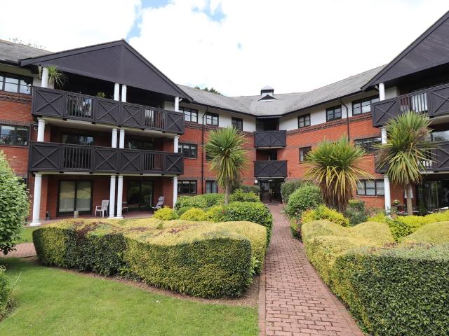 2 bedroom apartment to rent