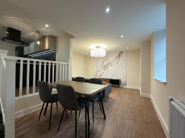 2 bedroom apartment to rent