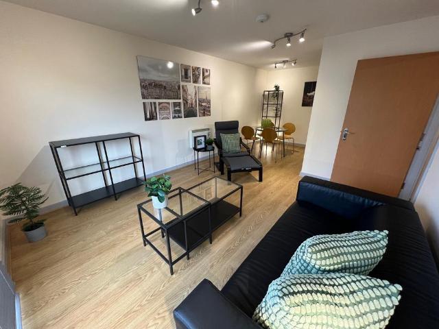 2 bedroom apartment to rent