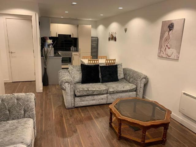 2 bedroom apartment to rent