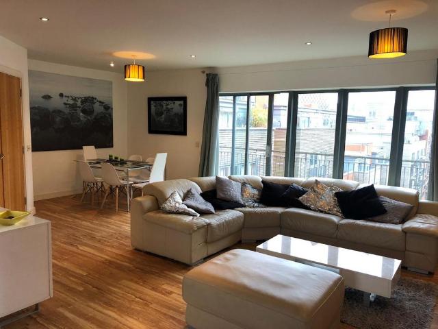 2 bedroom apartment to rent