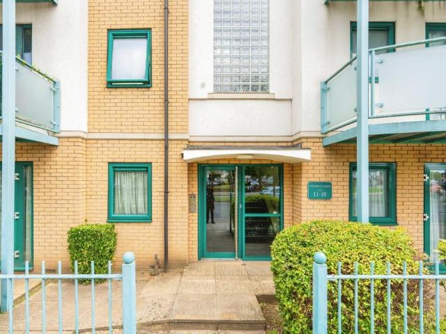 2 bedroom flat to rent