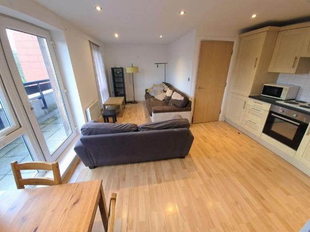 2 bedroom apartment to rent