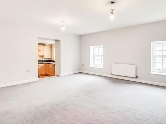 3 bedroom apartment to rent