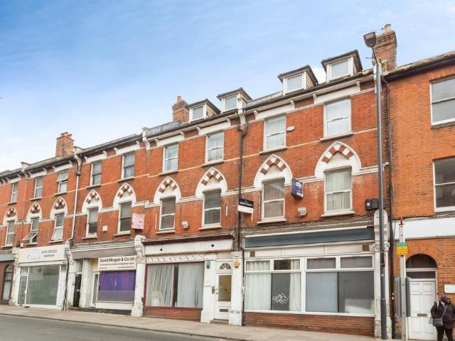 2 bedroom apartment to rent