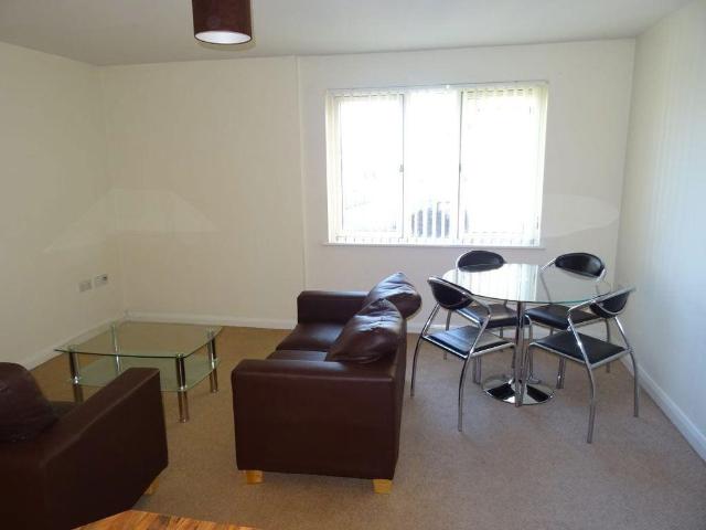 2 bedroom apartment to rent