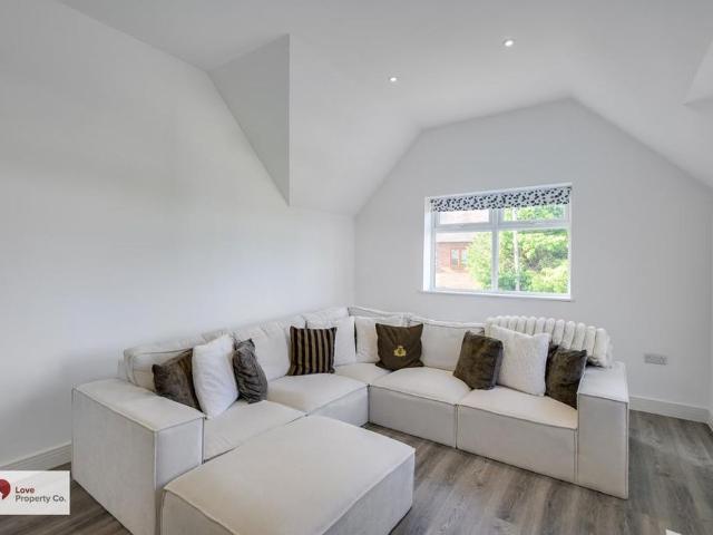 2 bedroom apartment to rent