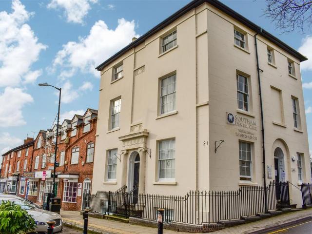 2 bedroom apartment to rent