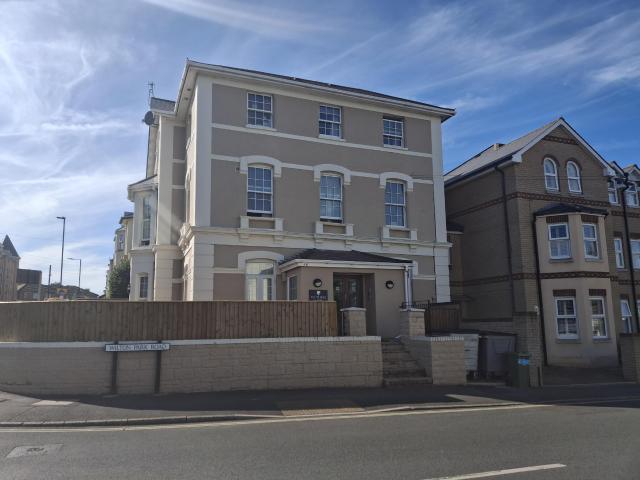 2 bedroom apartment to rent