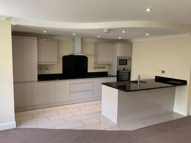 2 bedroom apartment to rent