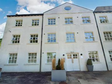 2 bedroom apartment to rent