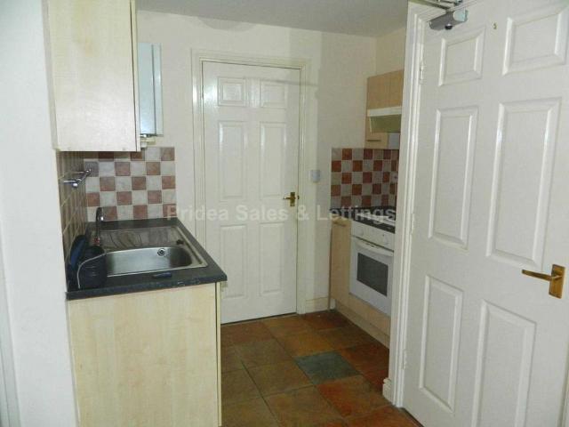 2 bedroom apartment to rent