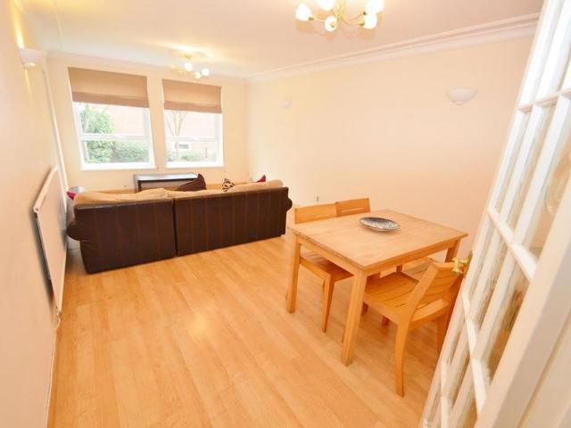 2 bedroom apartment to rent